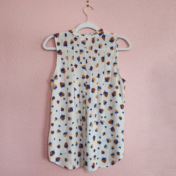 Maeve Anthropologie Strawberry Print Pintuck Sleeveless Top Size 4 EUC - Picture 2 of 13
